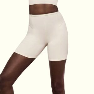 VS by FOR LOVE & LEMONS Dana Biker Short in XXS - NWT